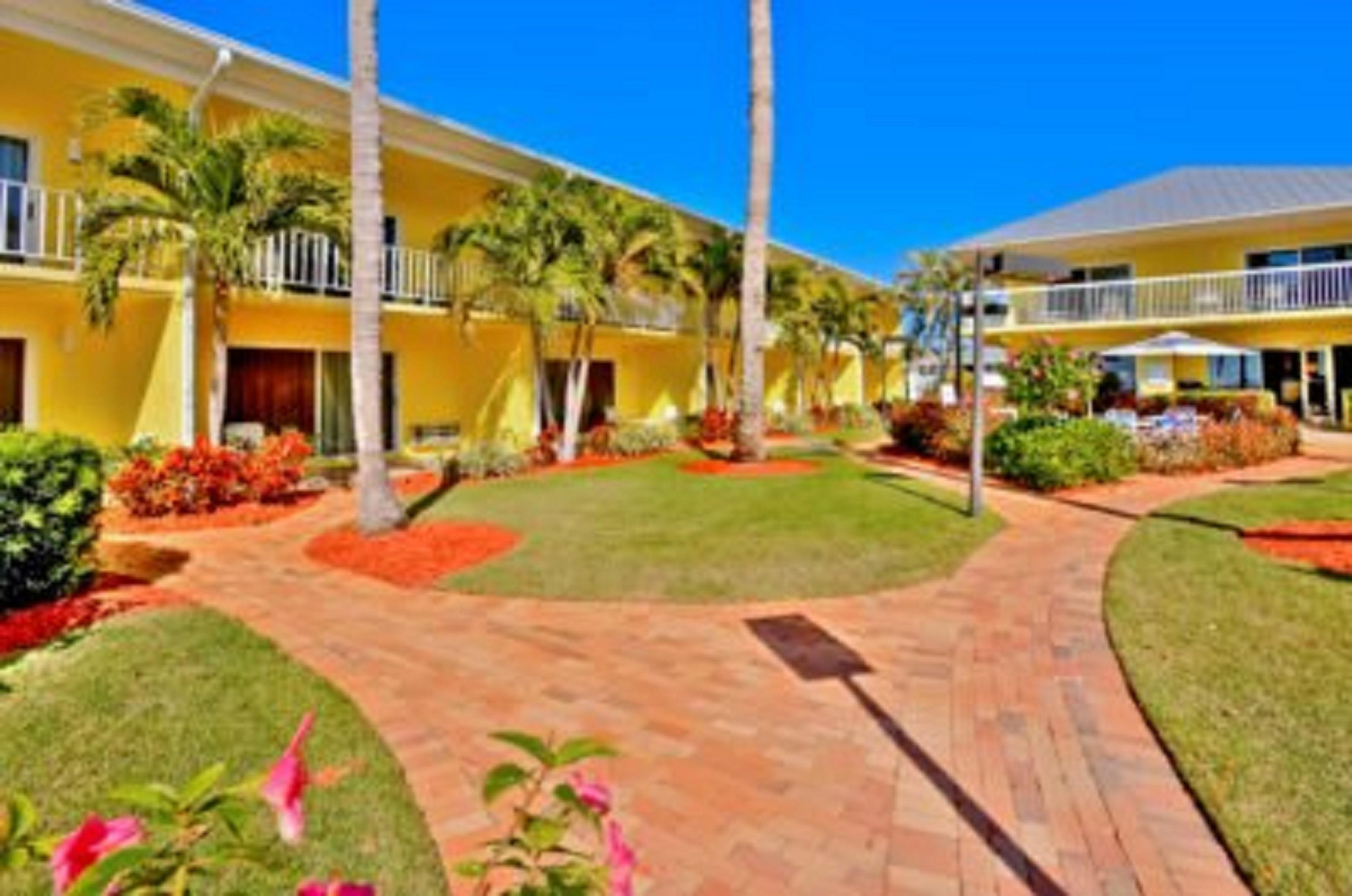 Sandpiper Gulf Resort Fort Myers Exterior photo